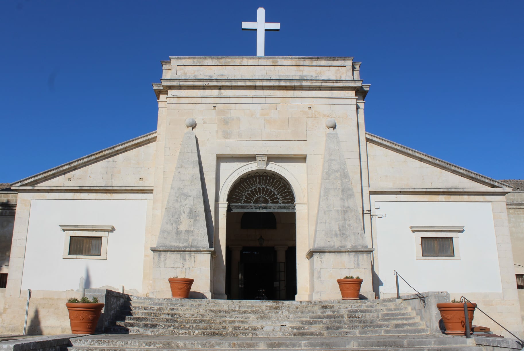 Cimitero Comunale Cimitero Comunale